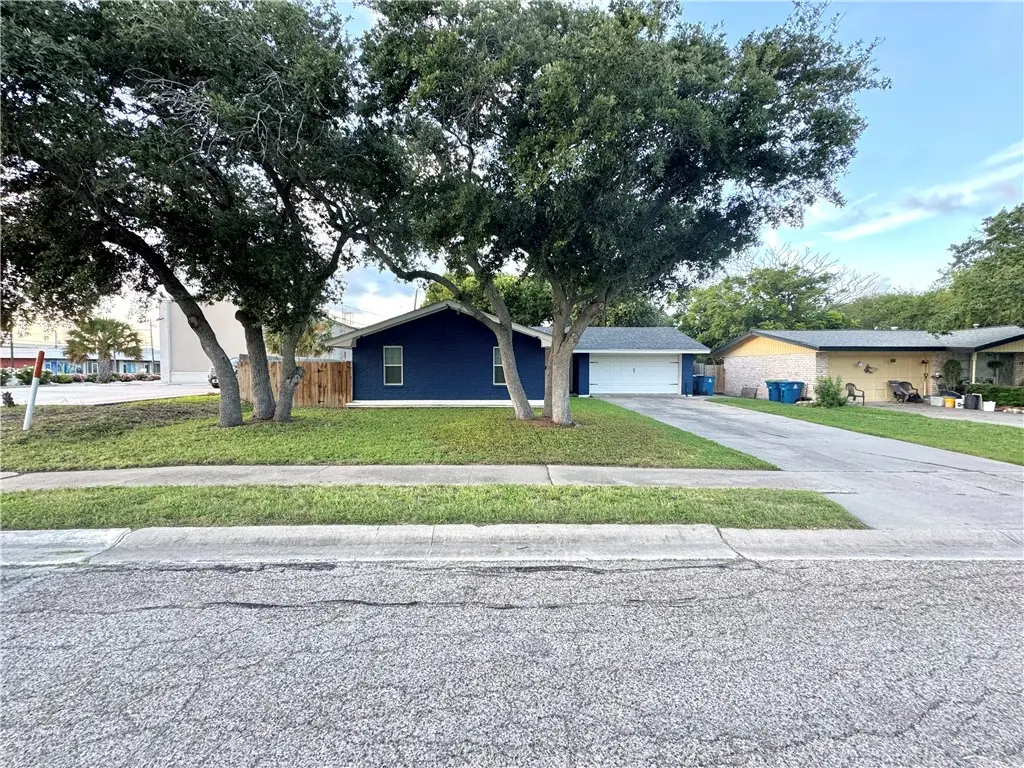 101 Ghent Pl, Portland, TX 78374 - Image #1