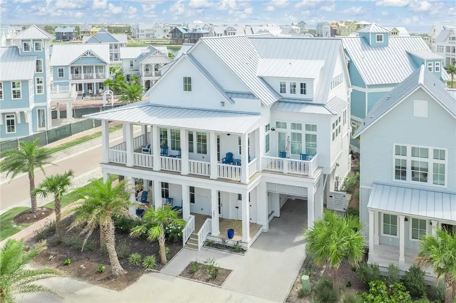 201 Lakeshore Street, Port Aransas, TX 78373 - Image #2