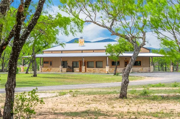Address Withheld By Seller, Utopia, TX 78884