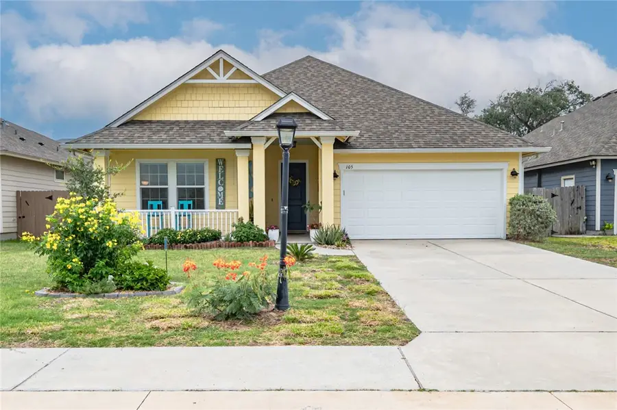 105 Shadow Moss, Rockport, TX 78382 - Image #2