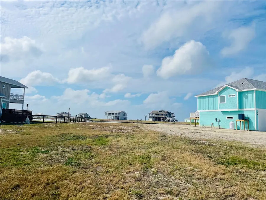 6 Westpointe Drive, Rockport, TX 78382 - #3
