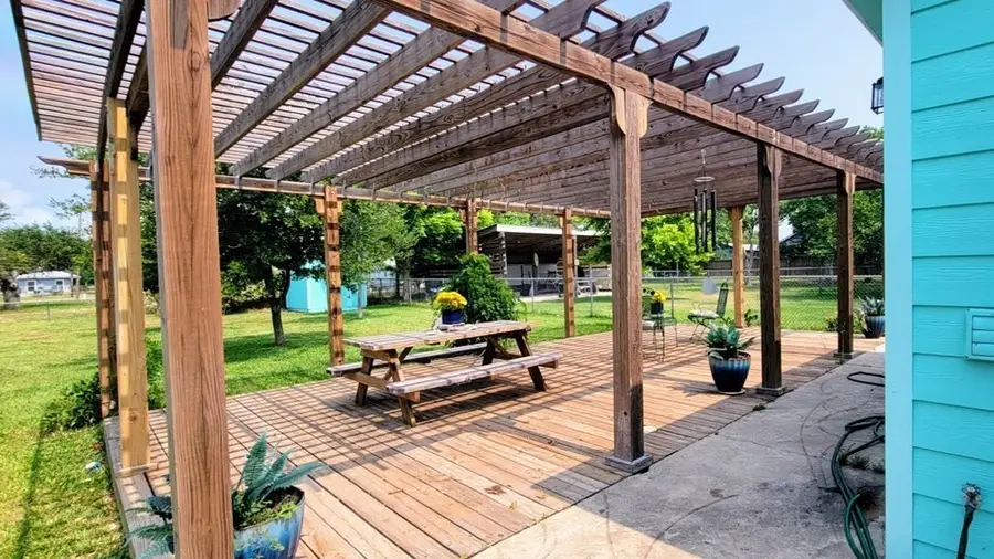 1118 Patton Street, Rockport, TX 78382 - Image #2