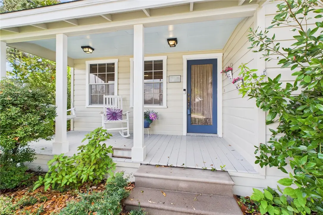 718 N Live Oak Street, Rockport, TX 78382 - Image #1