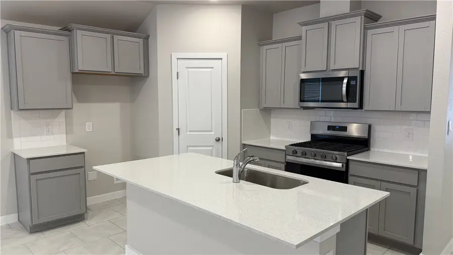 1333 Remys Street, Corpus Christi, TX 78415 - Image #3