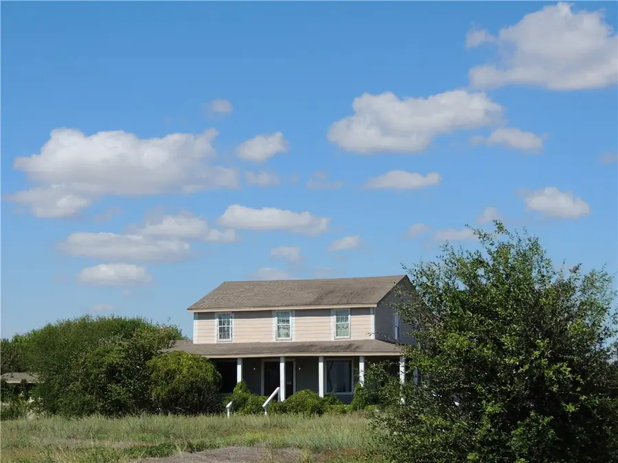 7742 Lang, Portland, TX 78374 - Image #2