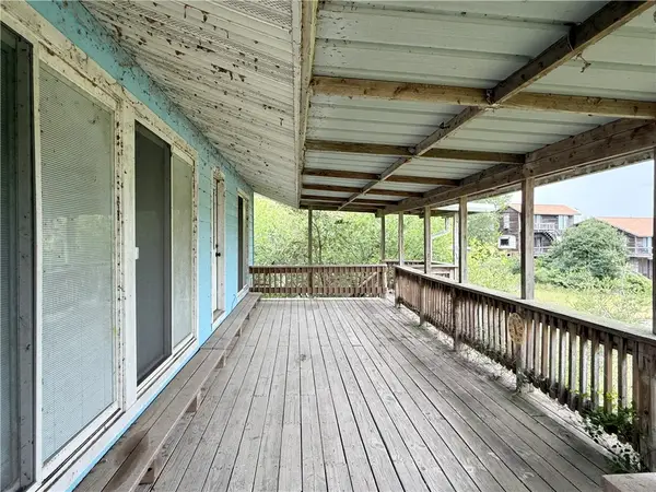 165 Ox Bow Trail, Sandia, TX 78383