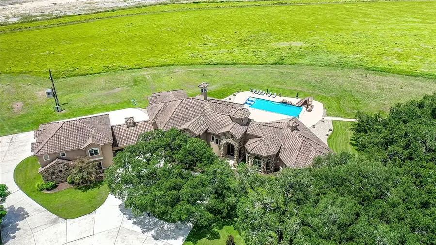 3620 Huber, Seguin, TX 78155 - Image #2