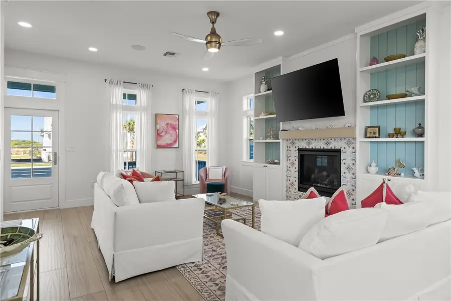 724 Sunset Avenue, Port Aransas, TX 78373 - Image #3