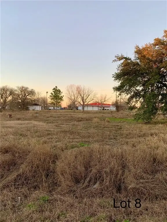 415 E Walton St. (lot 8), Skidmore, TX 78389
