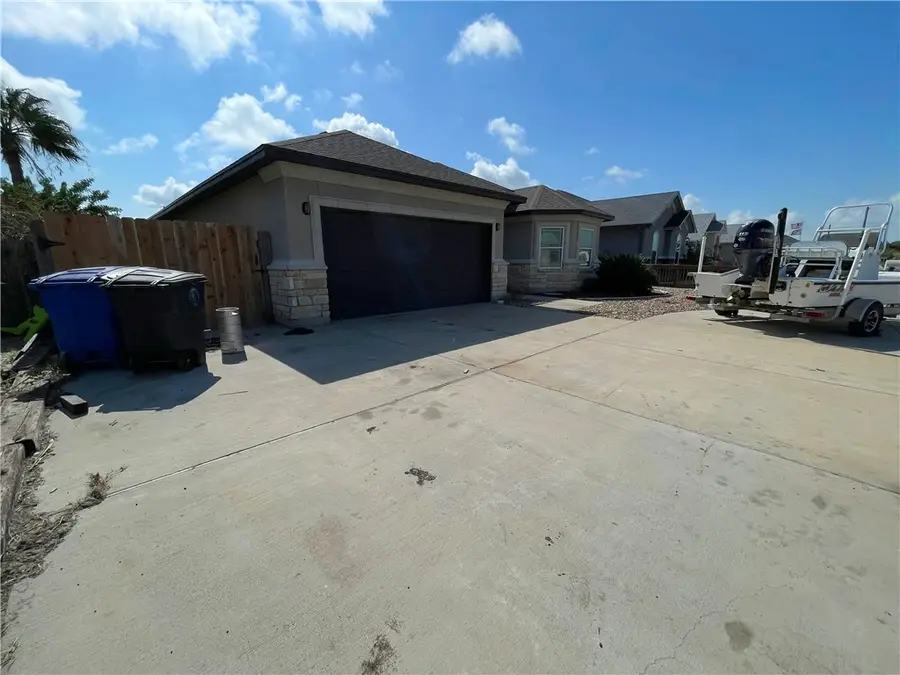 14709 Dasmarinas Drive, Corpus Christi, TX 78418 - Image #2
