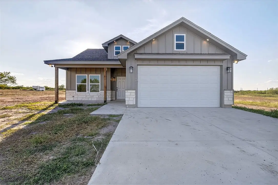 145 County Road 150, Alice, TX 78332 - Image #1