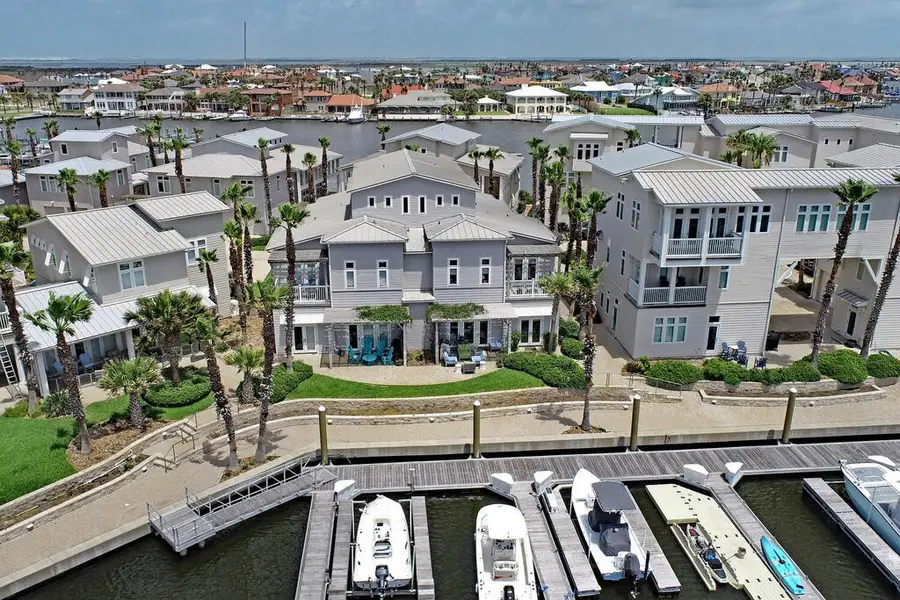 3700 Island Moorings Parkway #13, Port Aransas, TX 78373 - Image #2