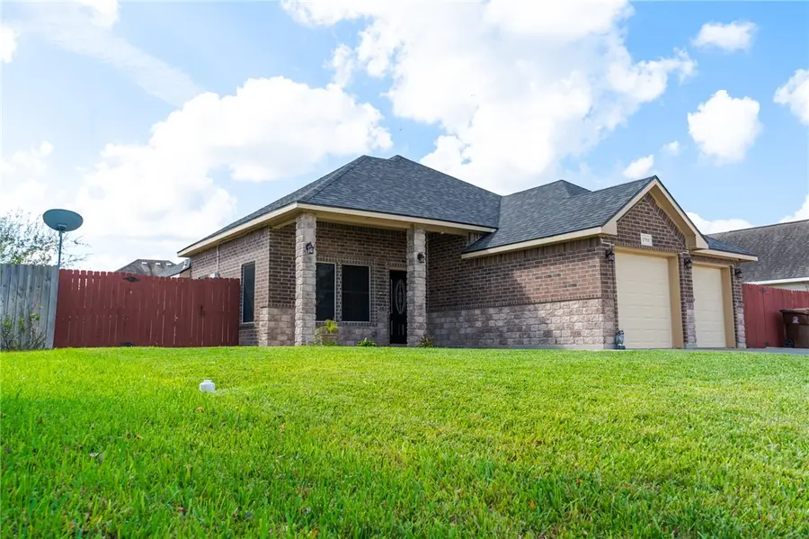 1703 Margaret Lane, Kingsville, TX 78363 - Image #2