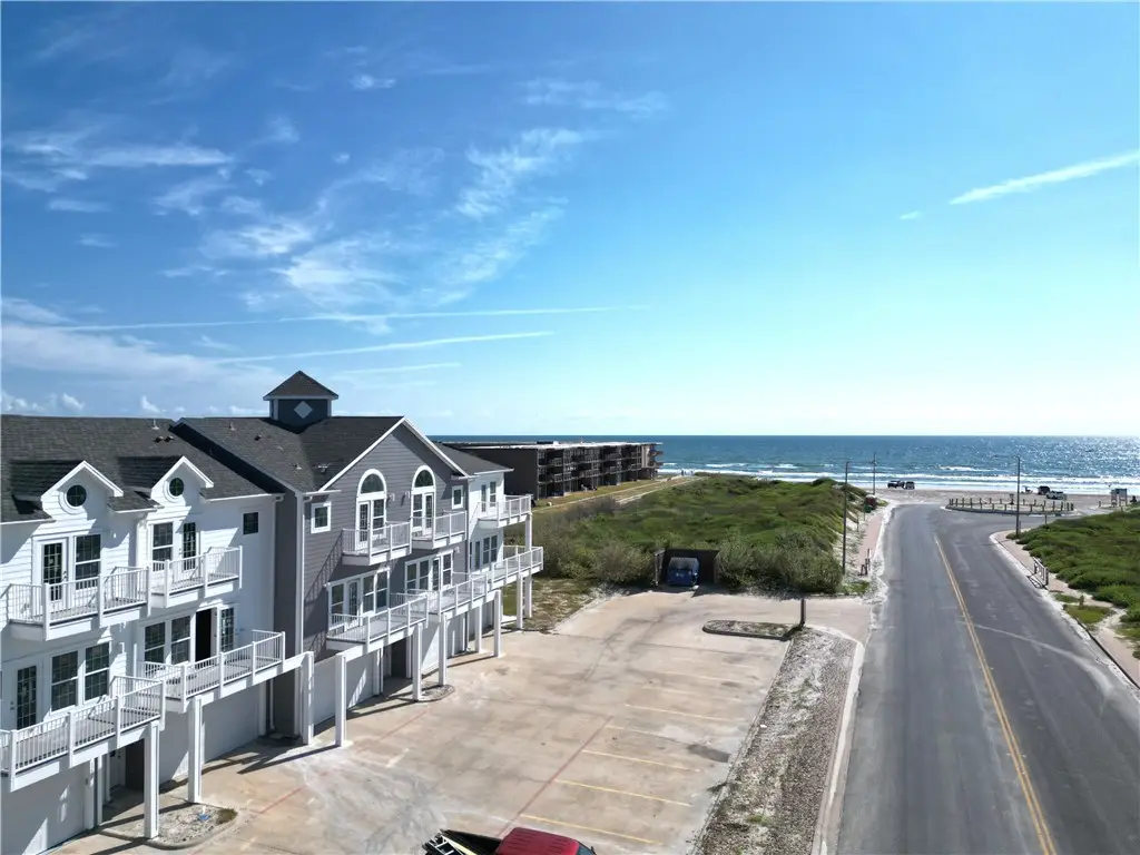 14834 Whitecap Boulevard, Corpus Christi, TX 78418 - Image #1