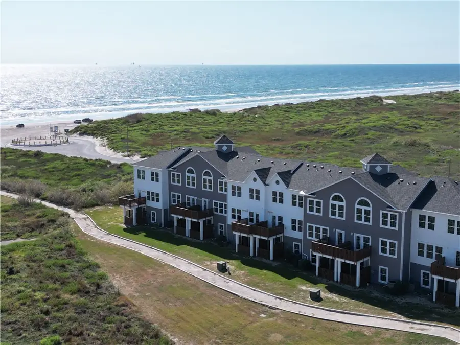 14834 Whitecap Boulevard, Corpus Christi, TX 78418 - Image #2