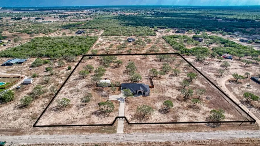 152 Summers Lane, Alice, TX 78332 - Image #3