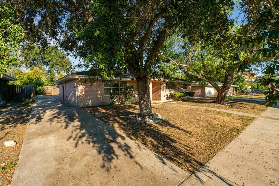 3314 Casa De Palmas Drive, Corpus Christi, TX 78411 - Image #2