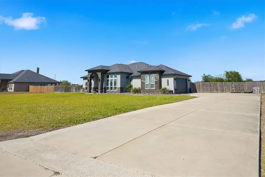 3730 Amanda, Robstown, TX 78380 - Image #2