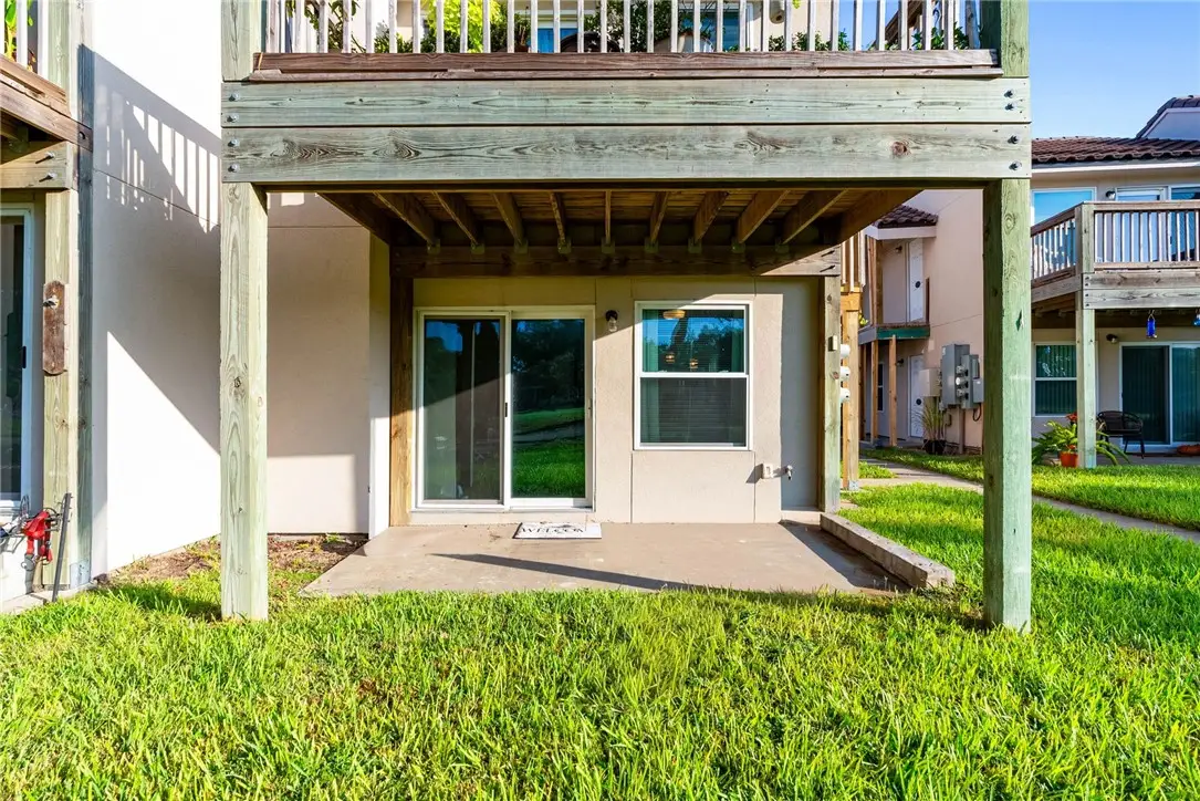 221 Marion Drive #A101, Rockport, TX 78382 - Image #1