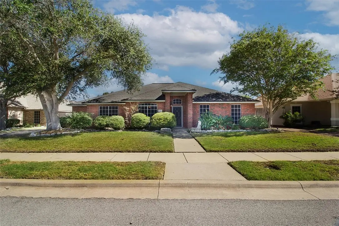 629 E Broadway, Portland, TX 78374 - Image #1