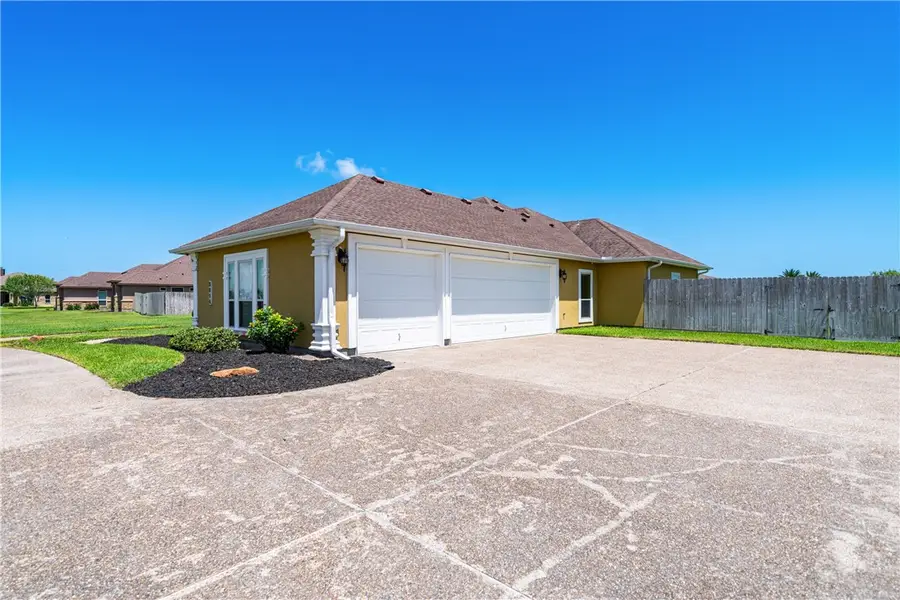 5614 Kitty Hawk Drive, Corpus Christi, TX 78414 - Image #3