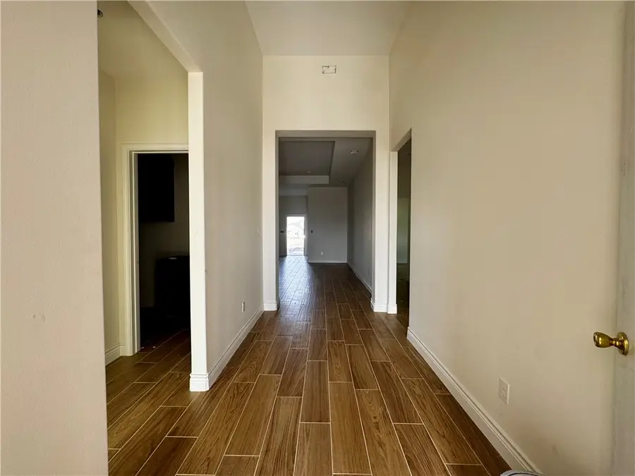 1514 Daenerys Court, Corpus Christi, TX 78415 - #2