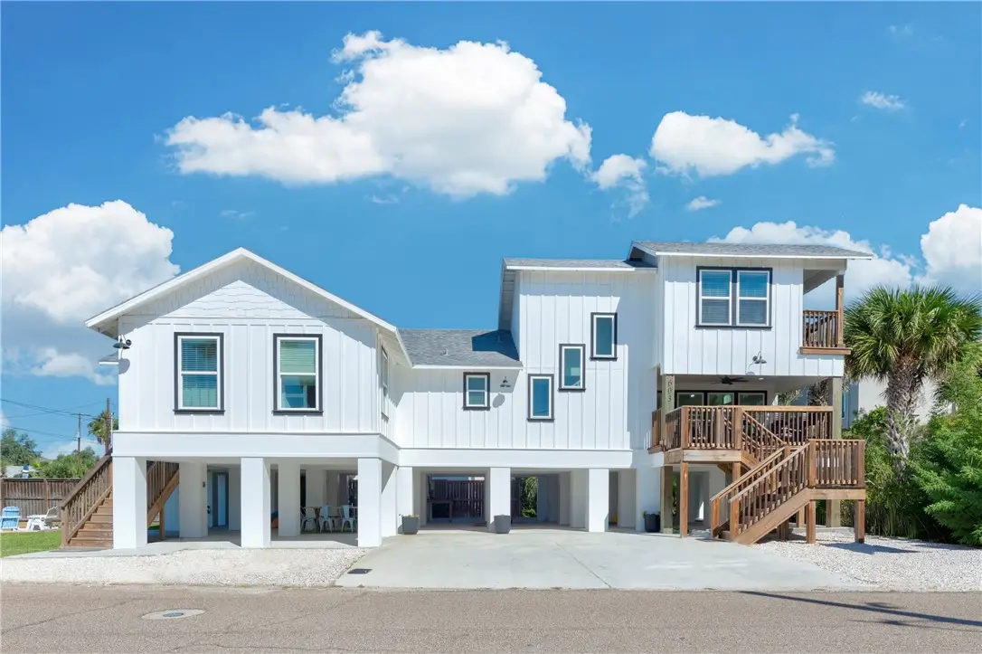 603 E Avenue C, Port Aransas, TX 78373 - Image #1