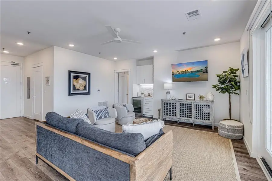 630 Center Square West #307, Port Aransas, TX 78373 - Image #3