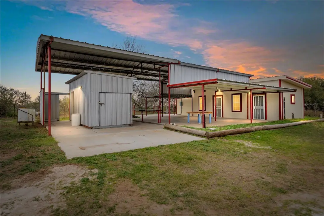 6802 Cr 103, San Diego, TX 78384 - Image #1