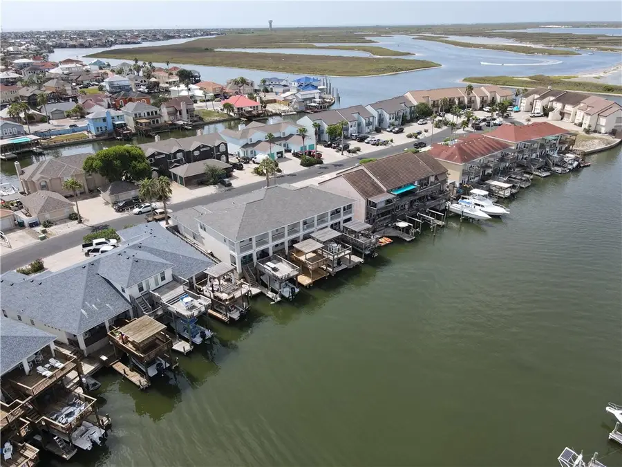 15309 Bonasse Court, Corpus Christi, TX 78418 - Image #3