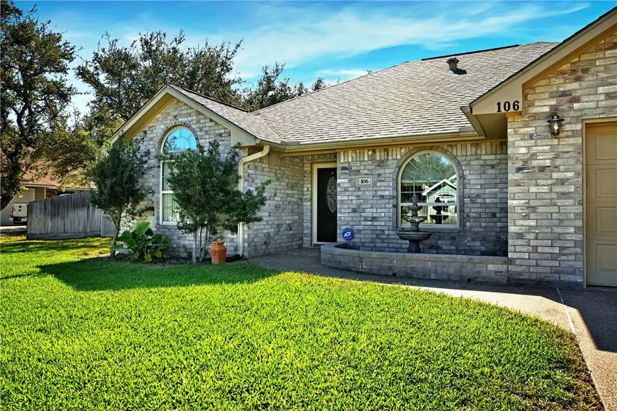 106 N Santa Clara Drive, Rockport, TX 78382 - Image #3