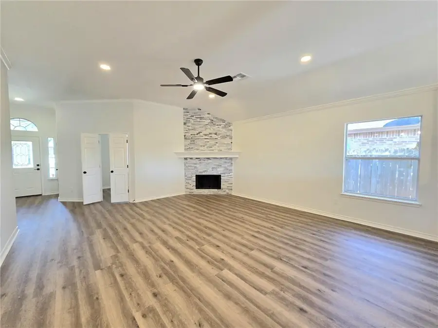 5929 Sutherland Drive, Corpus Christi, TX 78414 - Image #2