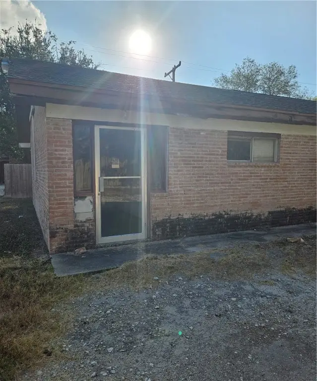 1225 E Lott Avenue, Kingsville, TX 78363 - Image #2