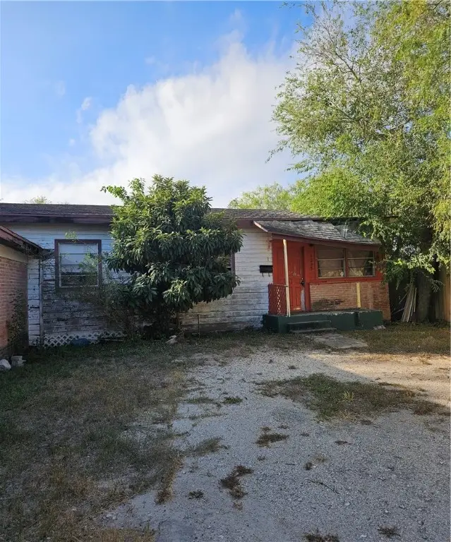 1225 E Lott Avenue, Kingsville, TX 78363 - Image #3