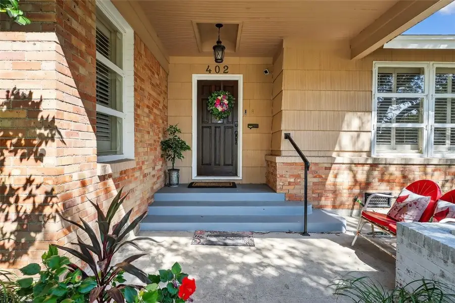 402 Pasadena Place, Corpus Christi, TX 78411 - Image #2