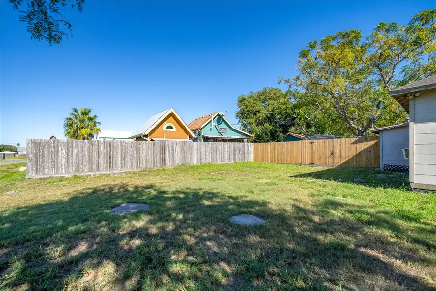 4117 Summit Drive, Corpus Christi, TX 78418 - Image #3