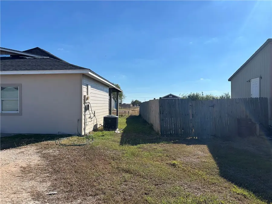 3501 S Granado Drive, Robstown, TX 78380 - Image #2
