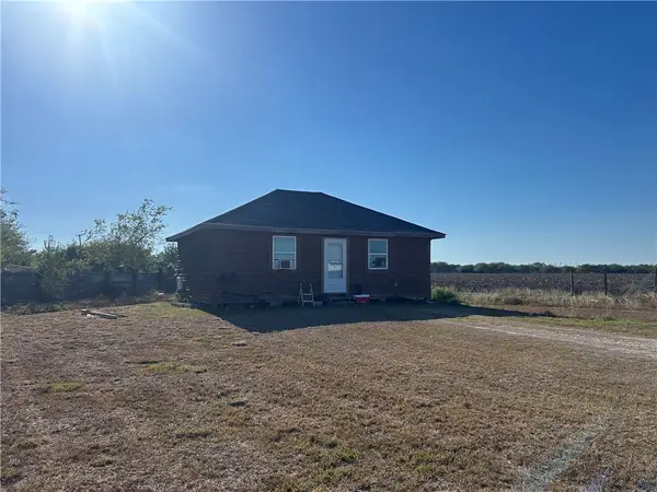 4501 W Granado Drive, Robstown, TX 78380