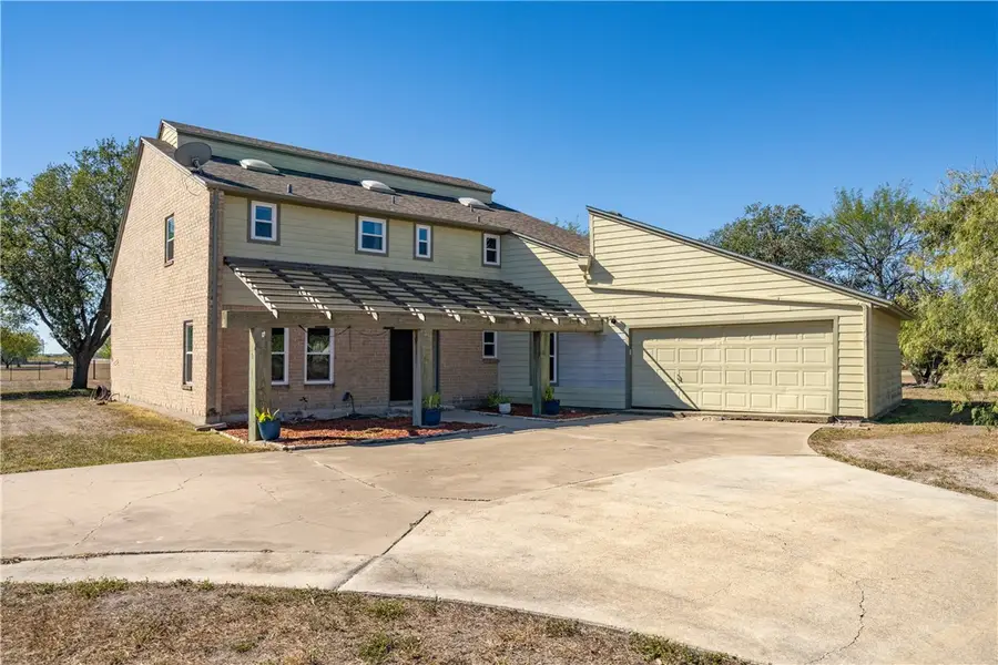 3649 Valley View (cr 52b), Robstown, TX 78380 - #2