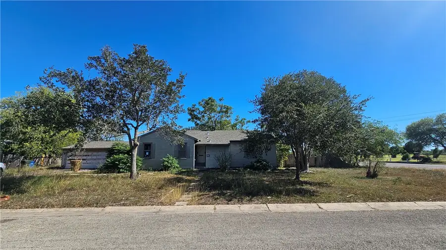 479 Homecrest Street, Corpus Christi, TX 78412 - Image #2