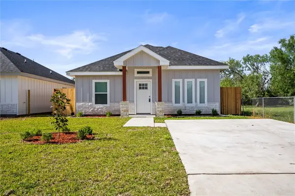 509 W Ragland Avenue, Kingsville, TX 78363