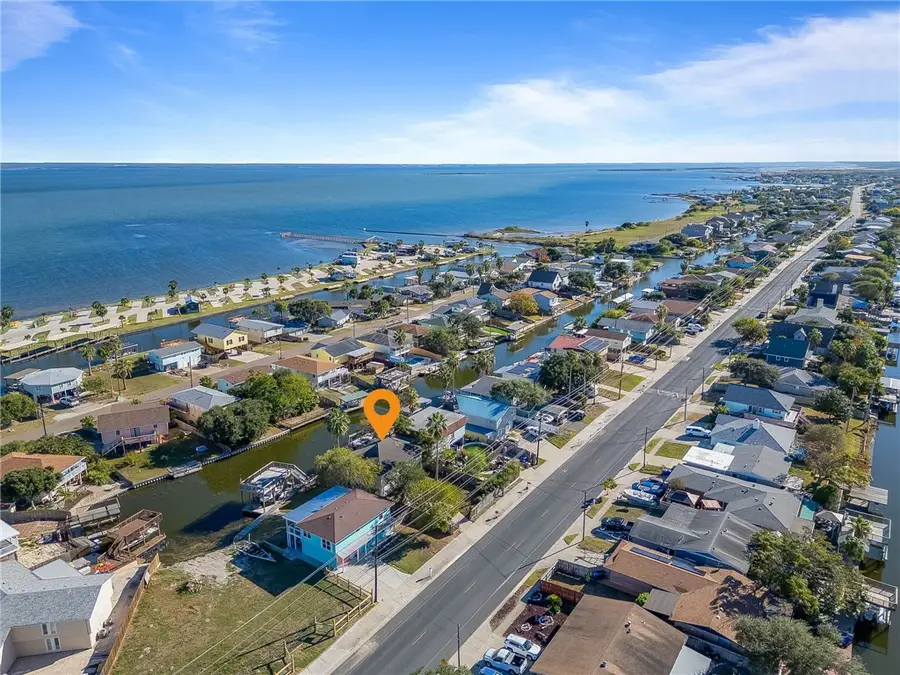 3117 Laguna Shores, Corpus Christi, TX 78418 - Image #2