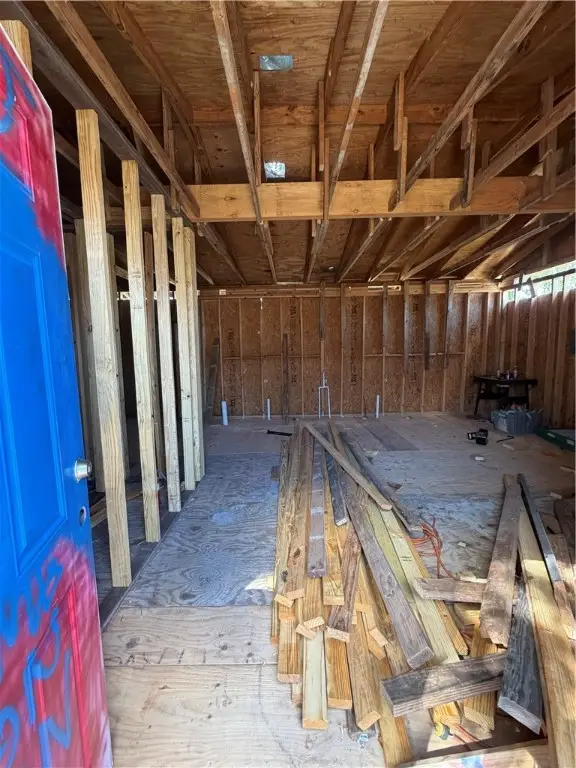 2821 Nogales Street, Corpus Christi, TX 78405 - Image #2