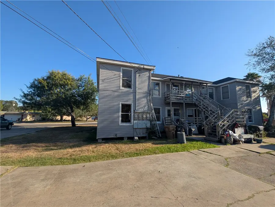 740 Texas Avenue, Corpus Christi, TX 78404 - Image #2