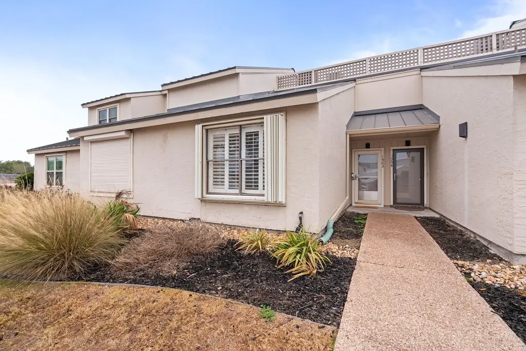 1903 Bayhouse, Rockport, TX 78382 - Image #1