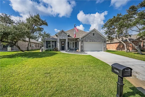 463 Augusta Drive, Rockport, TX 78382