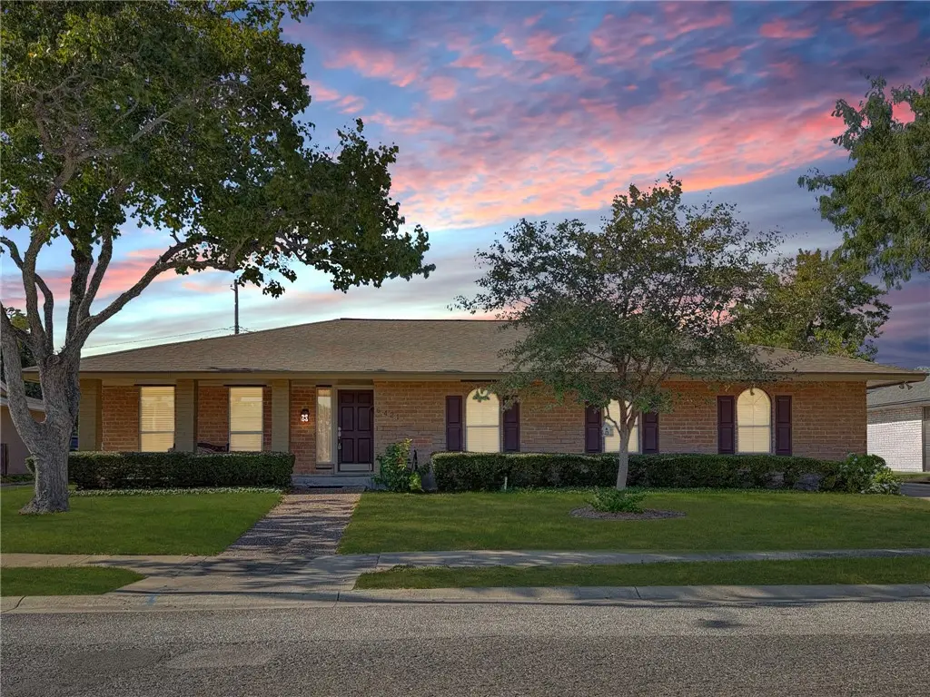 6421 Oak Brook, Corpus Christi, TX 78413 - Image #1