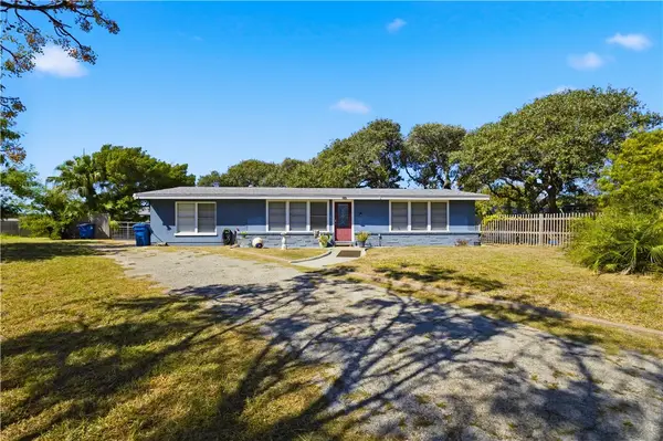 1321 Jenkins Street, Rockport, TX 78382