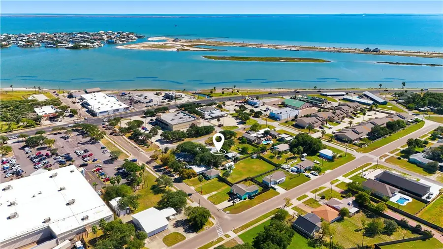 1321 Jenkins Street, Rockport, TX 78382 - Image #2