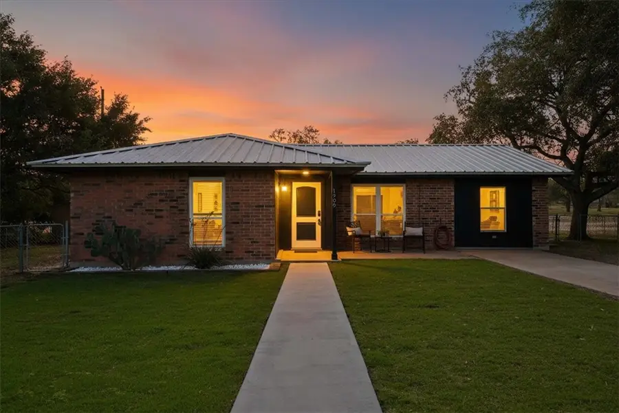 1209 Terry Street, George West, TX 78022 - Image #2